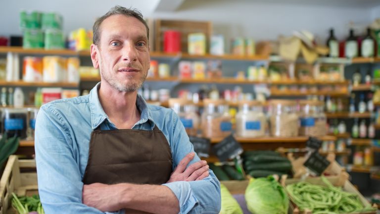 A Guide for Local Grocers to Source Quality Beverages